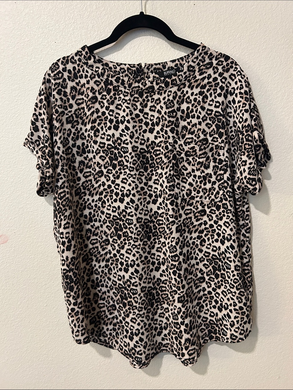 Buffalo David Bitton Beige and Black Leopard Short Sleeve Tee